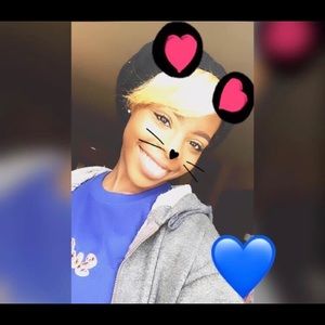 Meet your Posher, Acacia